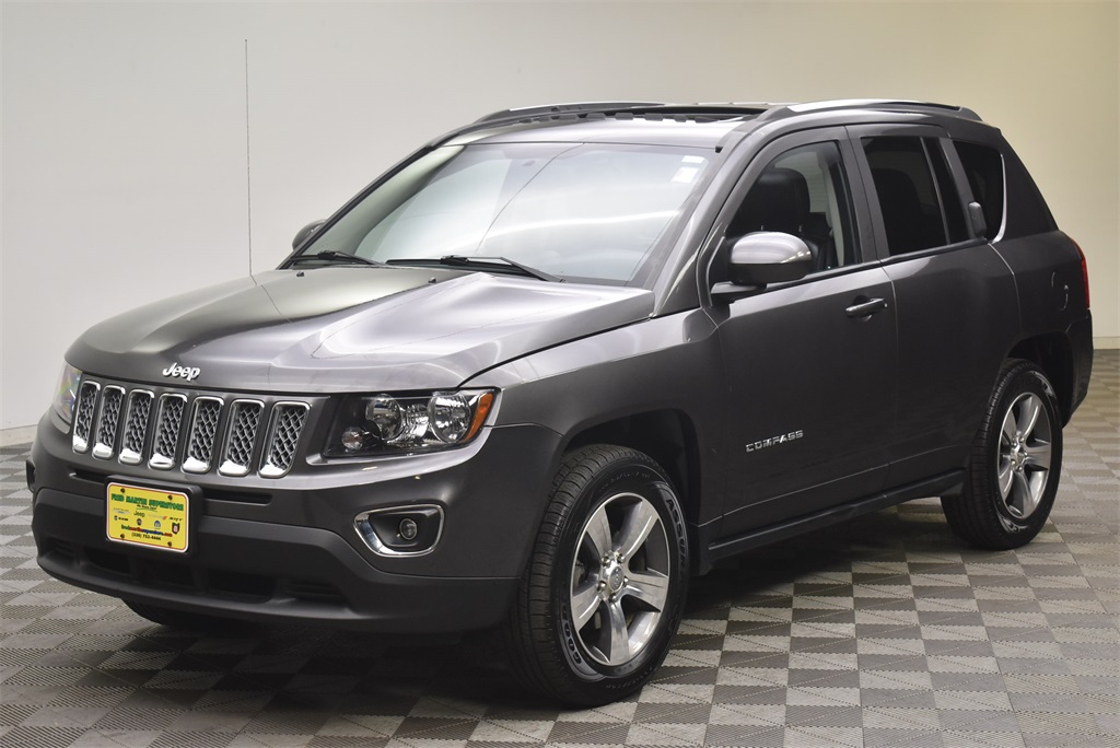 Jeep compass latitude