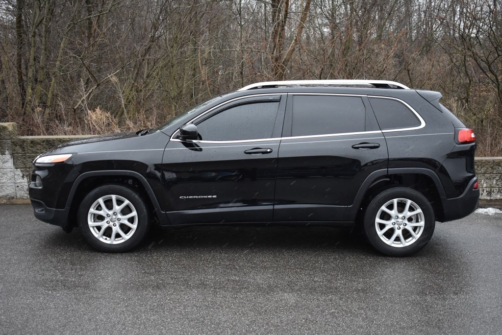 2017 jeep cherokee latitude sport utility wagon