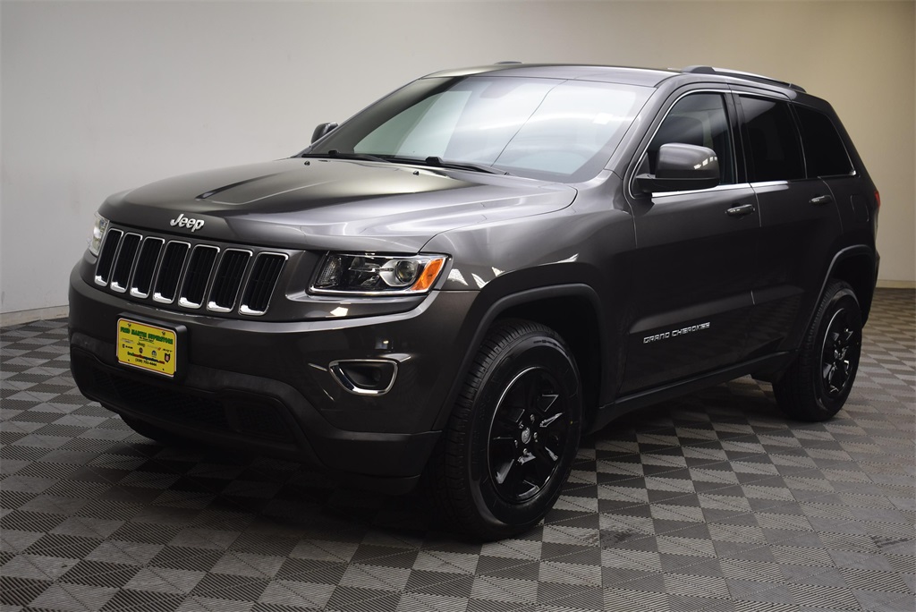 Pre-owned 2015 Jeep Grand Cherokee Laredo 4d Sport Utility In Barberton 