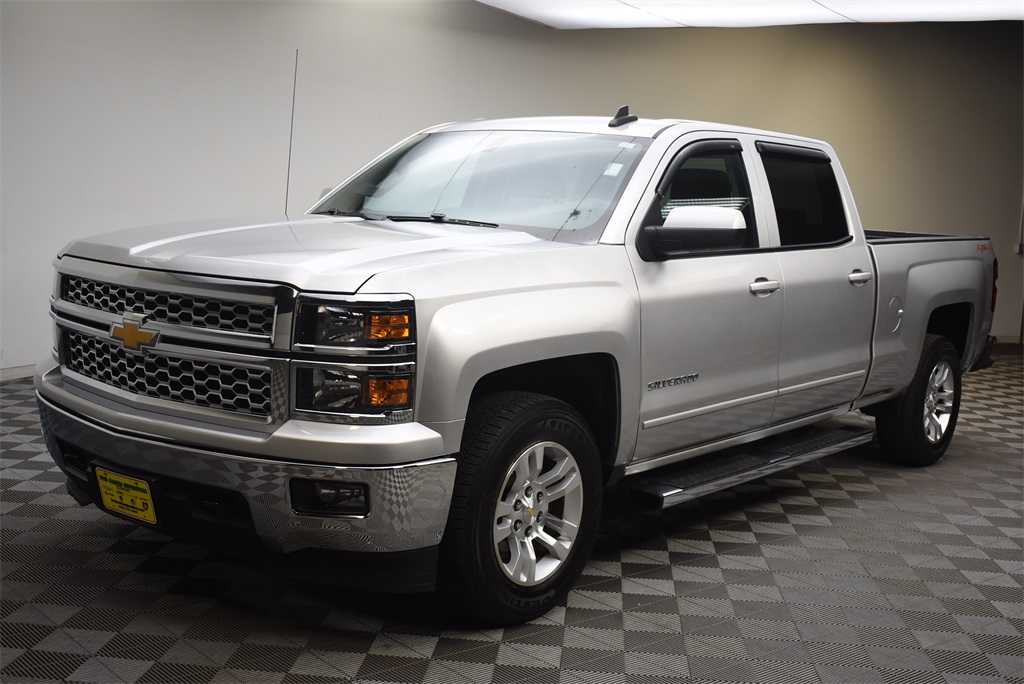 Pre Owned 2015 Chevrolet Silverado 1500 Lt 4d Crew Cab In Barberton 1t183797a Fred Martin 0695