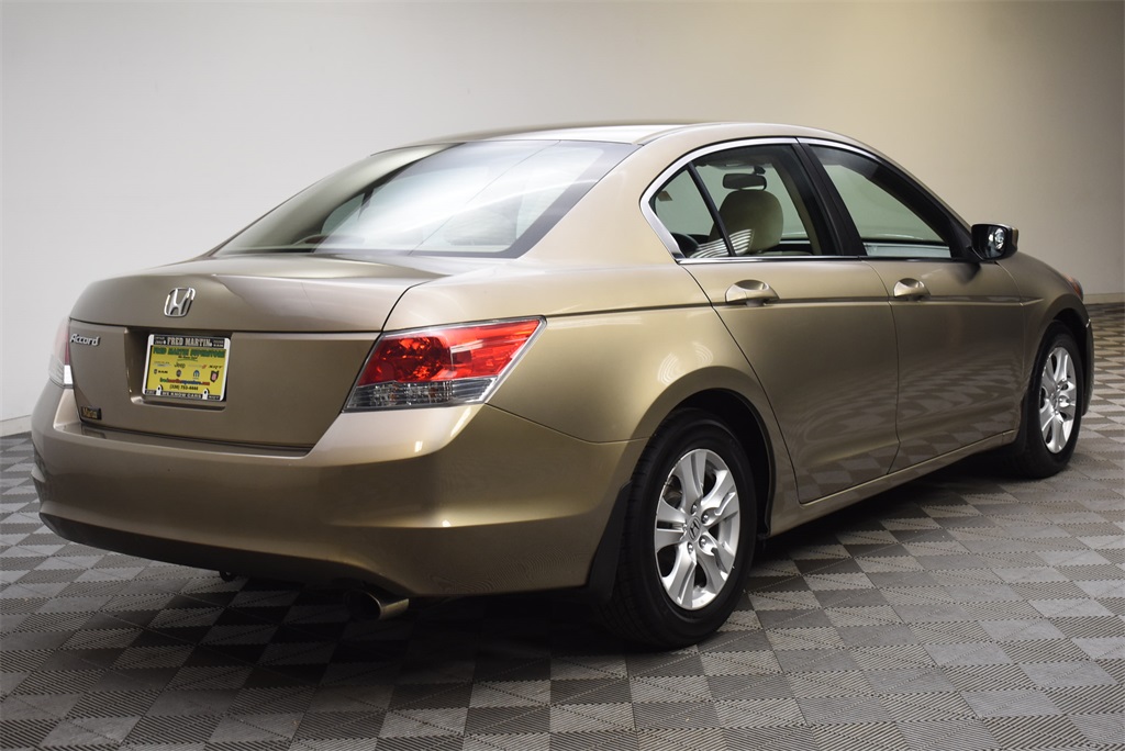 Pre Owned 2010 Honda Accord Lx P 4d Sedan In Barberton 1c198914a