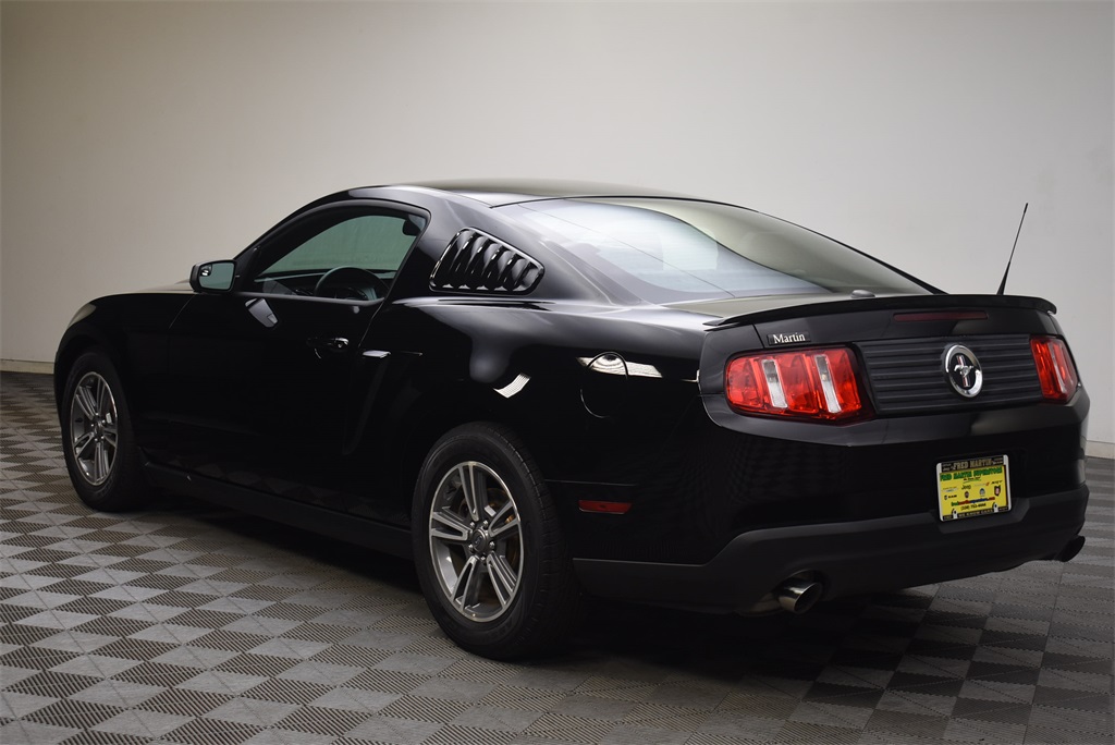 Pre-Owned 2012 Ford Mustang V6 Premium 2D Coupe in Barberton #1C203528A ...