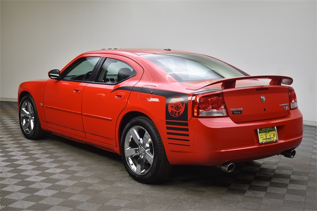 PreOwned 2009 Dodge Charger R/T 4D Sedan in Barberton 1T19661A Fred