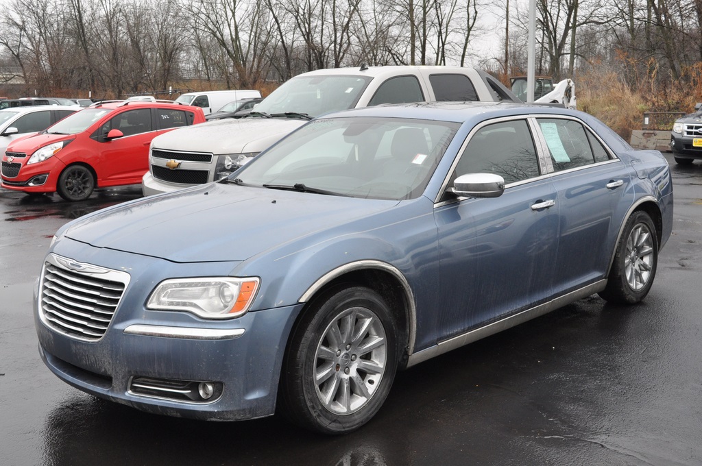 Chrysler 300c 2011