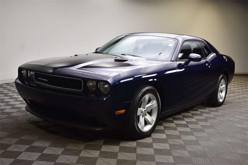 Pre-Owned 2014 Dodge Challenger SXT 2D Coupe in Barberton #1C198968A ...