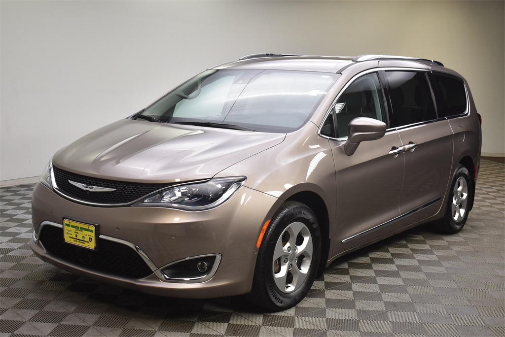 Pre-Owned 2017 Chrysler Pacifica Touring L Plus 4D Passenger Van in ...