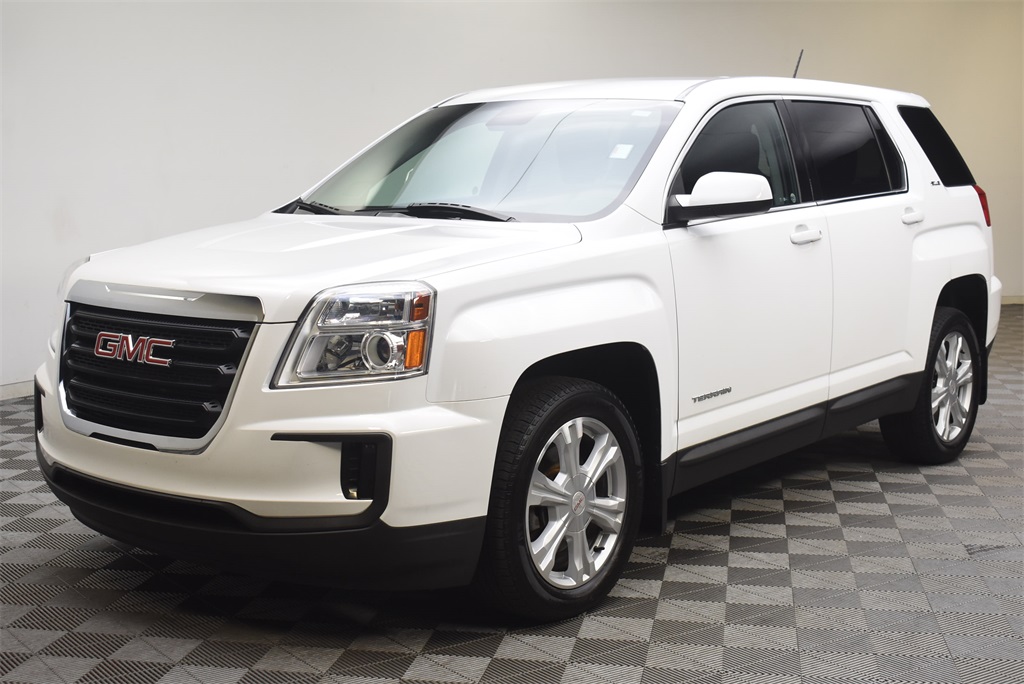 Pre-Owned 2017 GMC Terrain SLE-1 4D Sport Utility in Barberton/Norton ...