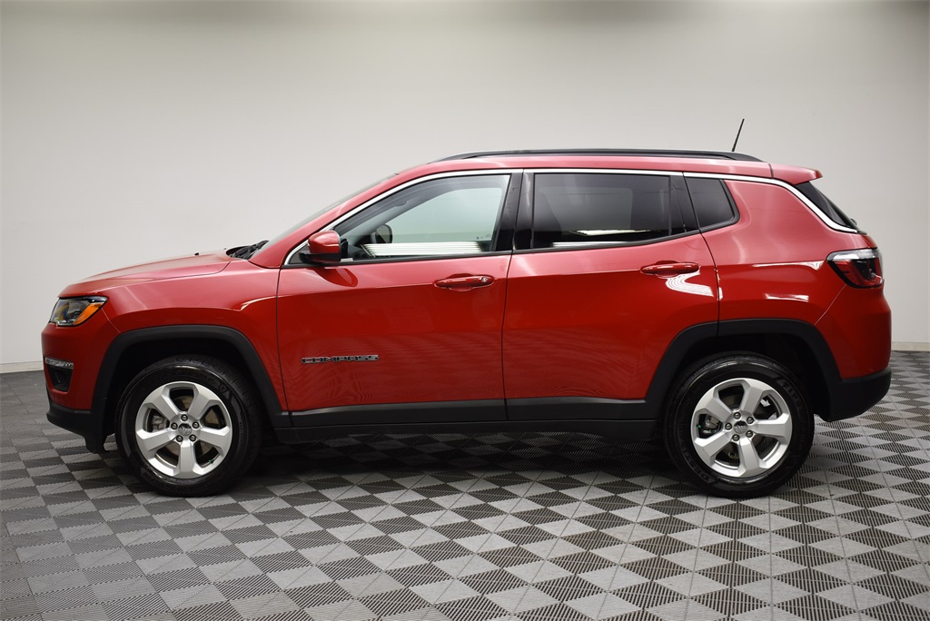 Pre-Owned 2018 Jeep Compass Latitude 4x4 4D Sport Utility in Barberton ...