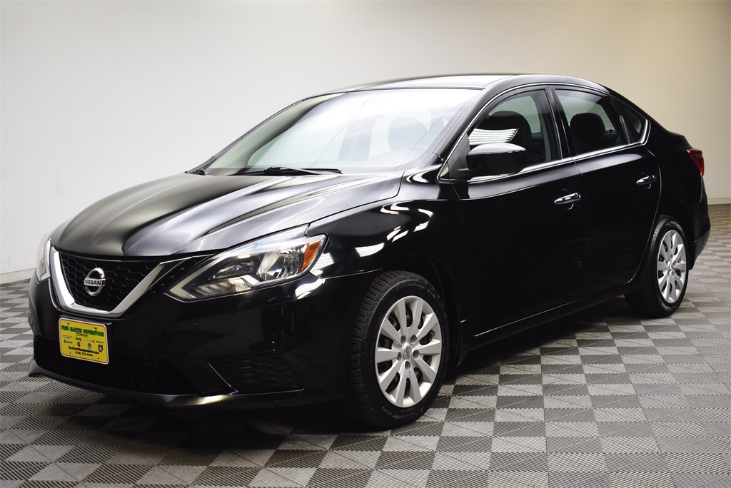 Pre-Owned 2017 Nissan Sentra SV 4D Sedan in Barberton #1C200888A | Fred