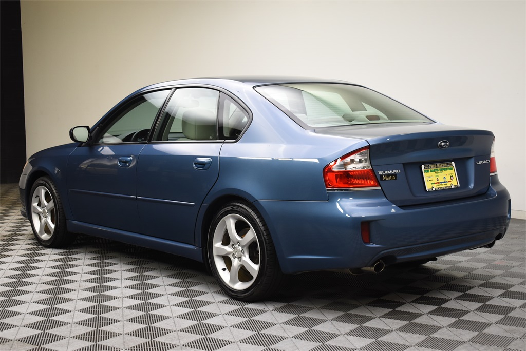 Pre-Owned 2009 Subaru Legacy 2.5i 4D Sedan in Barberton #1T19714A