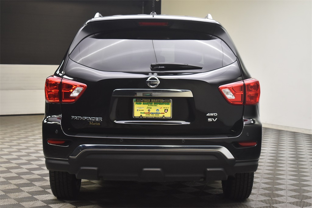 Pre-Owned 2018 Nissan Pathfinder SV 4D Sport Utility in Barberton ...