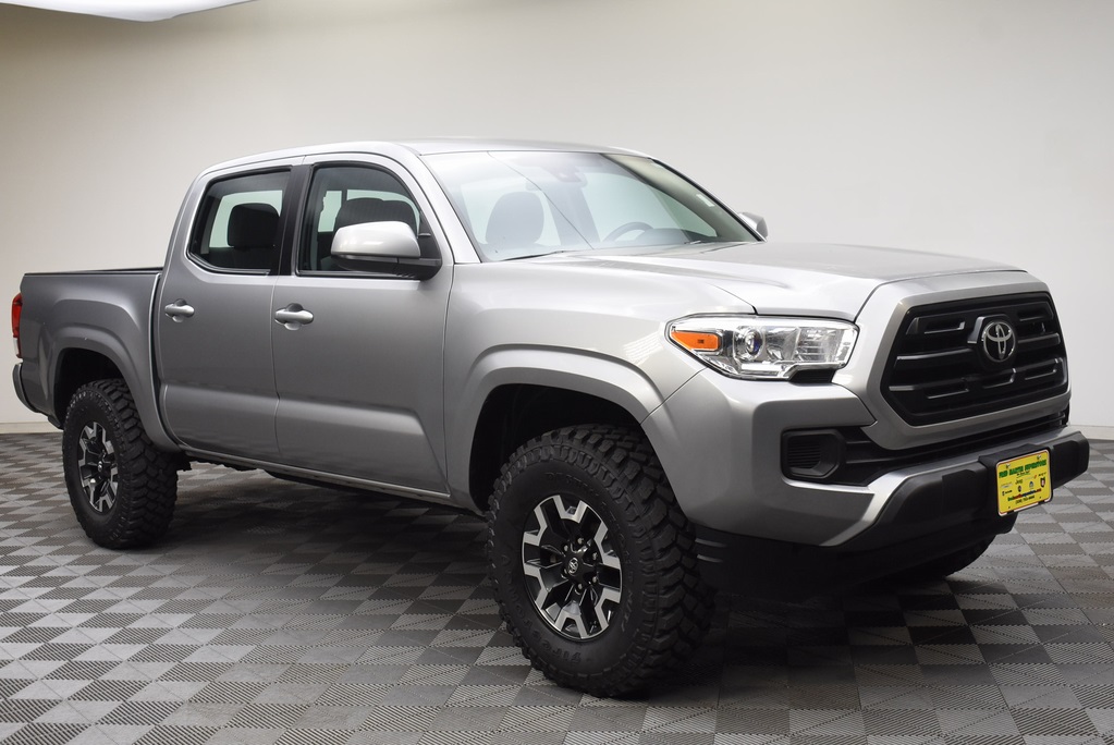 Pre-Owned 2018 Toyota Tacoma SR 4D Double Cab in Barberton #1C197470A ...