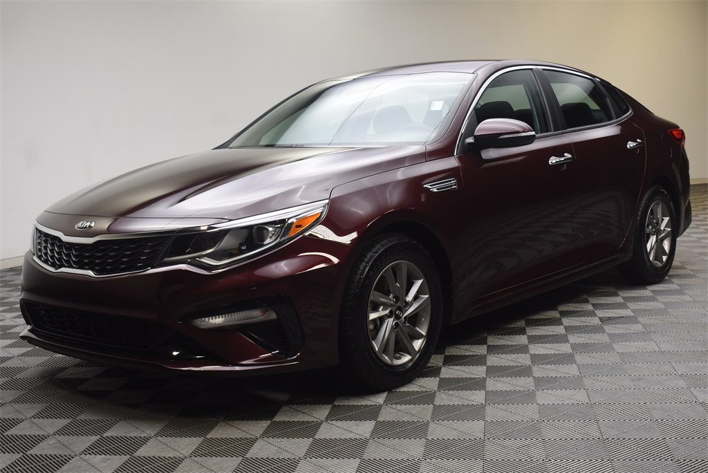 Pre-Owned 2020 Kia Optima LX 4D Sedan in Barberton/Norton #1C204267A ...