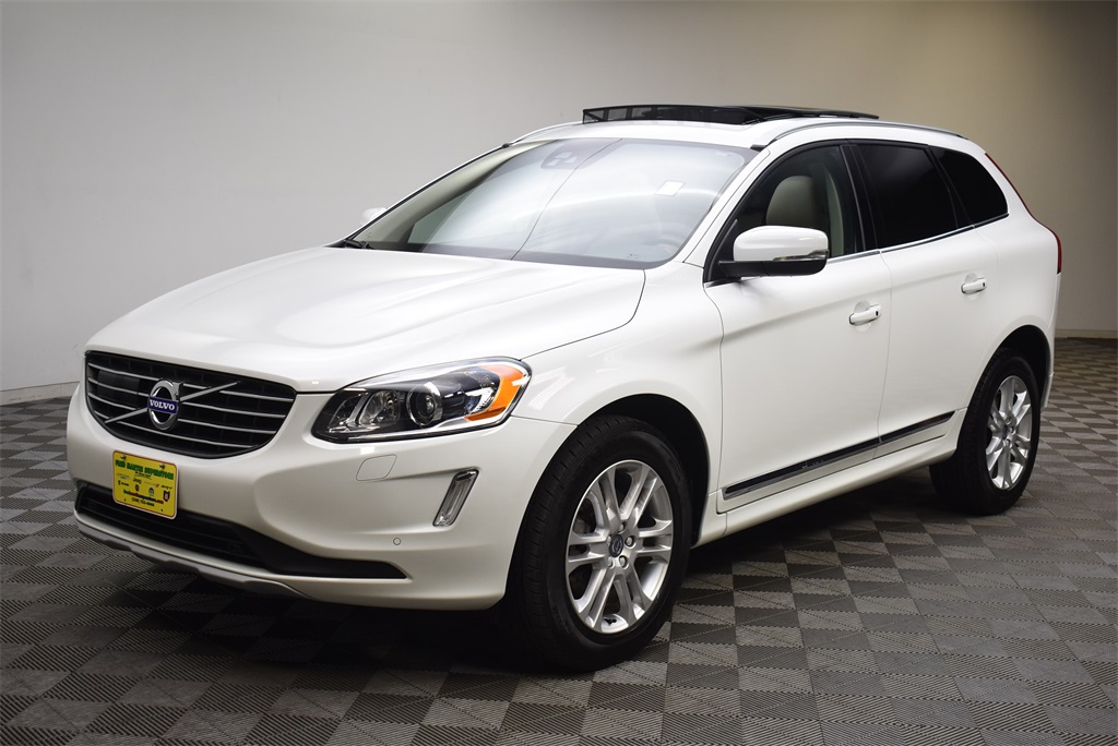 Pre-Owned 2016 Volvo XC60 T5 Platinum 4D Sport Utility in Barberton ...